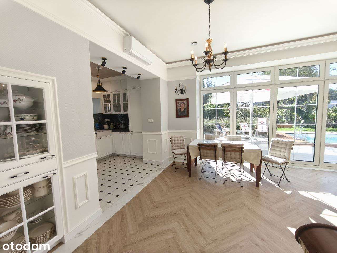 Wyjątkowy dom z ogrodem, jacuzzi i strefą relaksu 30 min od Warszawy-2