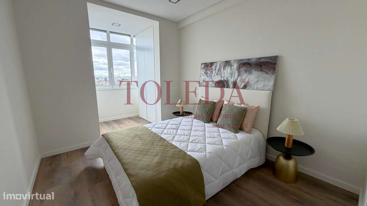 Apartamento T3 Remodelado em Benfica com terraço-19