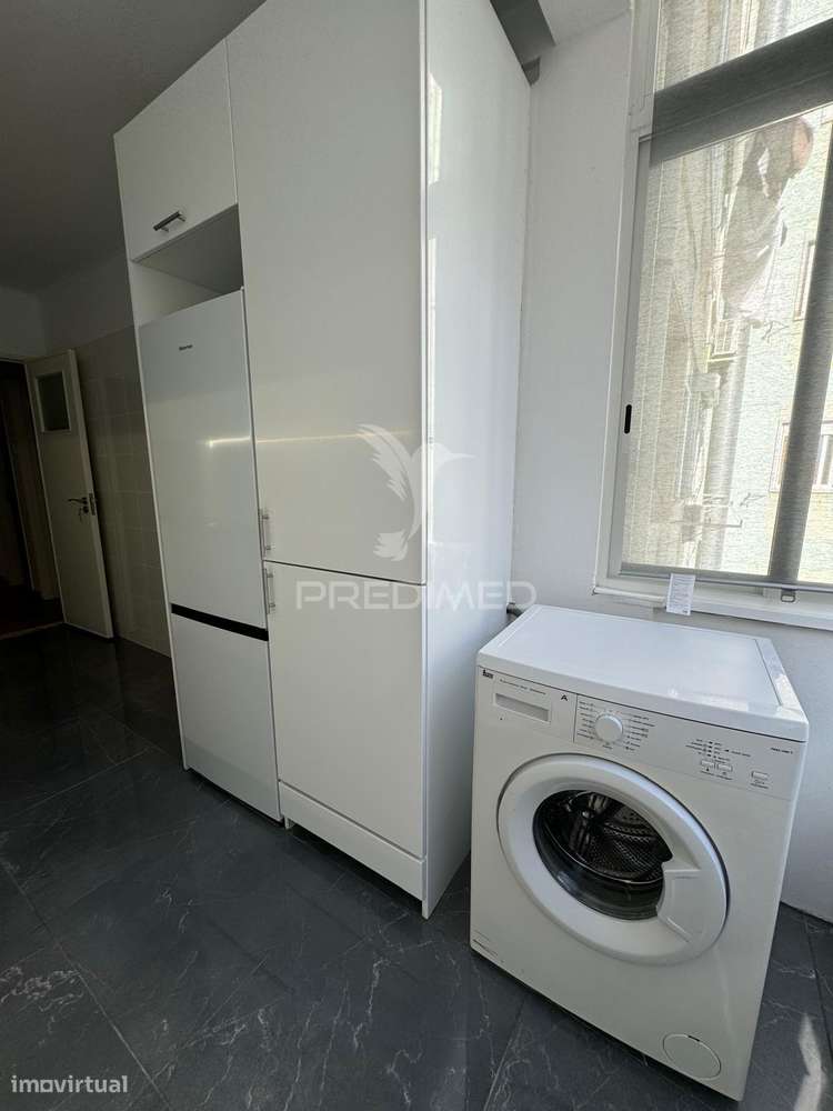 Lisboa T3 Benfica junto Av.Uruguai remodelado - Grande imagem: 4/13