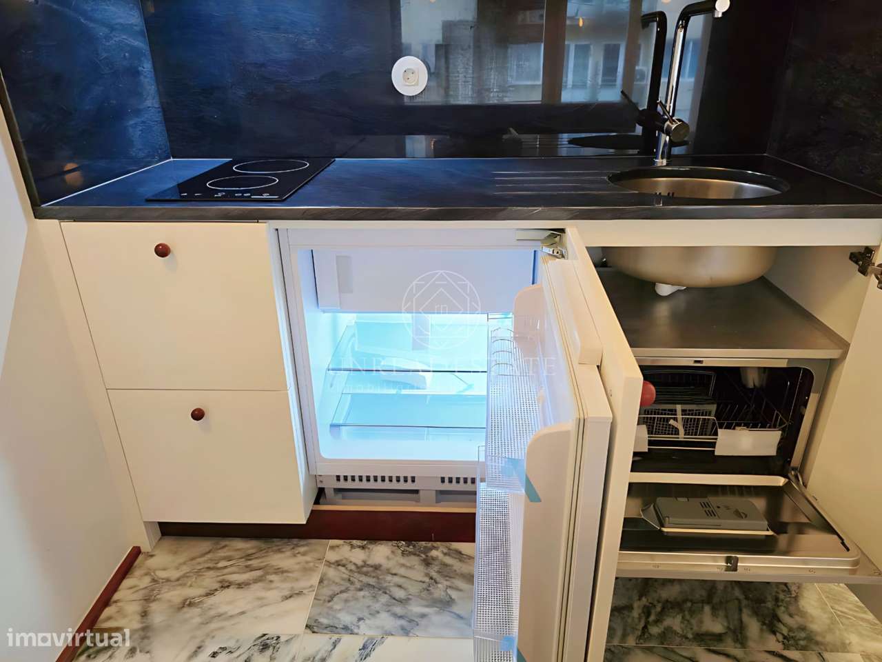 Apartamento T0 , novo, inserido em um edifício totalmente remodelado n-42