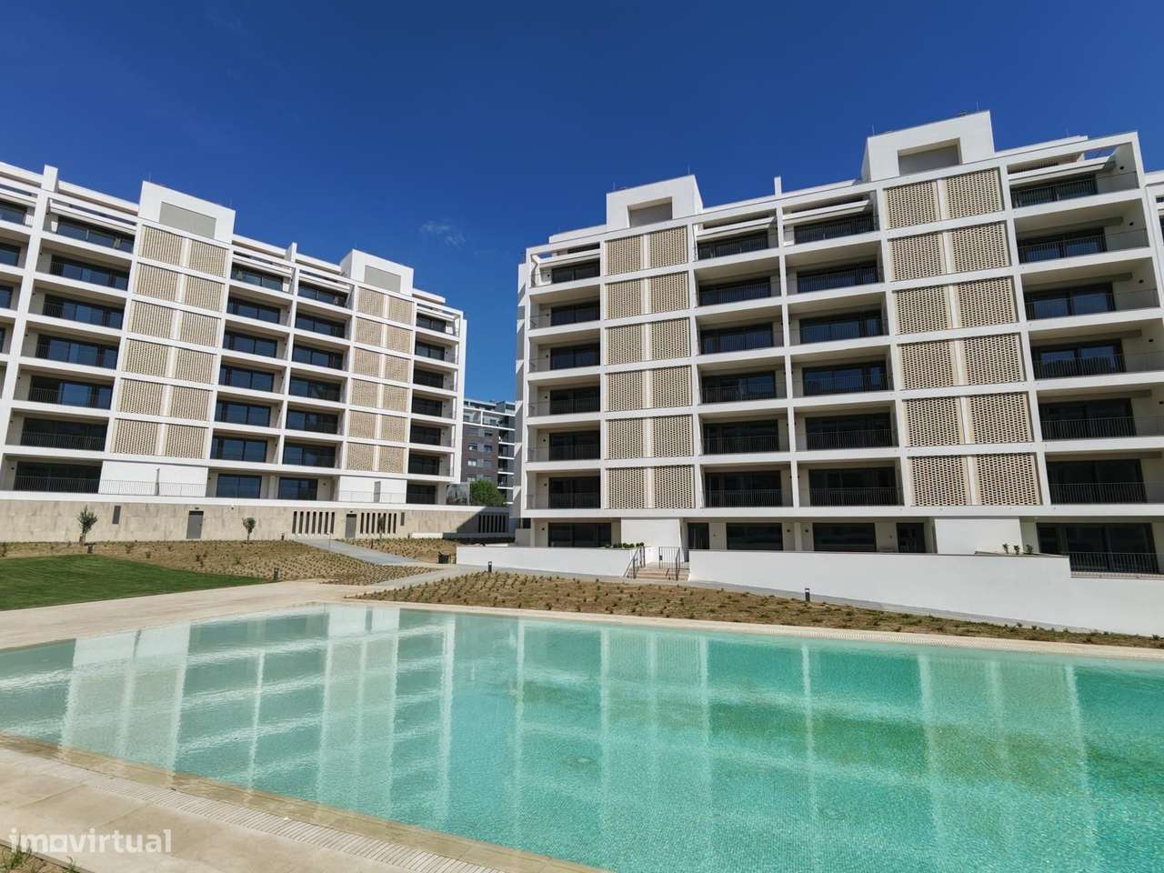 Apartamento T4 Com Piscina Loures