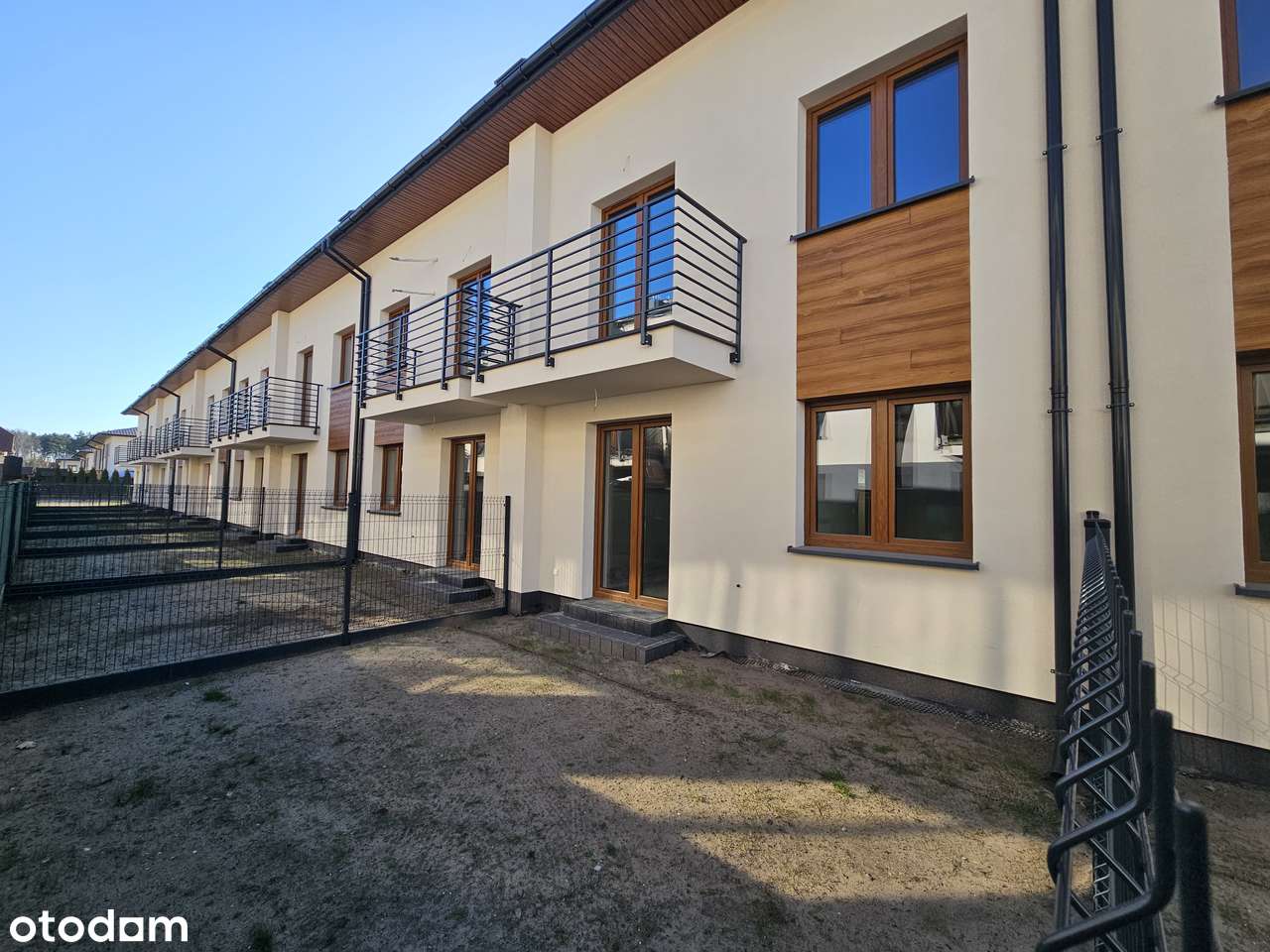 Własny zielony zakątek! 45 m² mieszkanie na parterze!-2