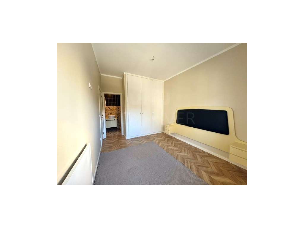 Apartamento T3+1 renovado para venda, na Rua São Dinis, Paranhos, P...-5