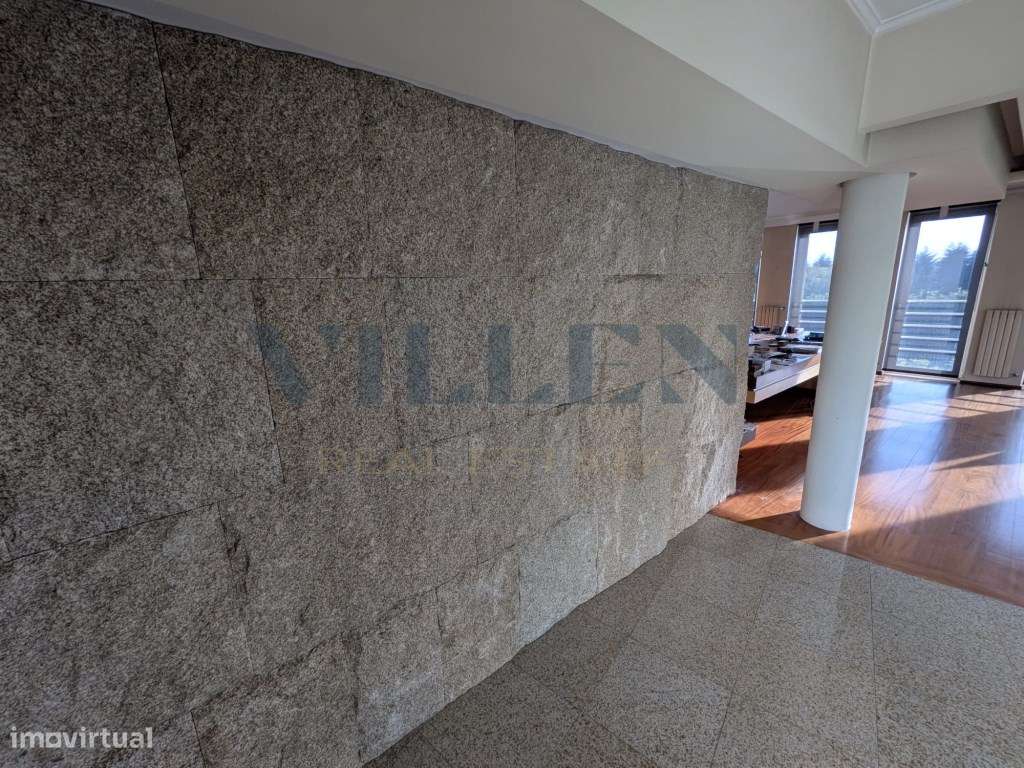 Moradia T5 de Luxo em São Romão do Coronado-6