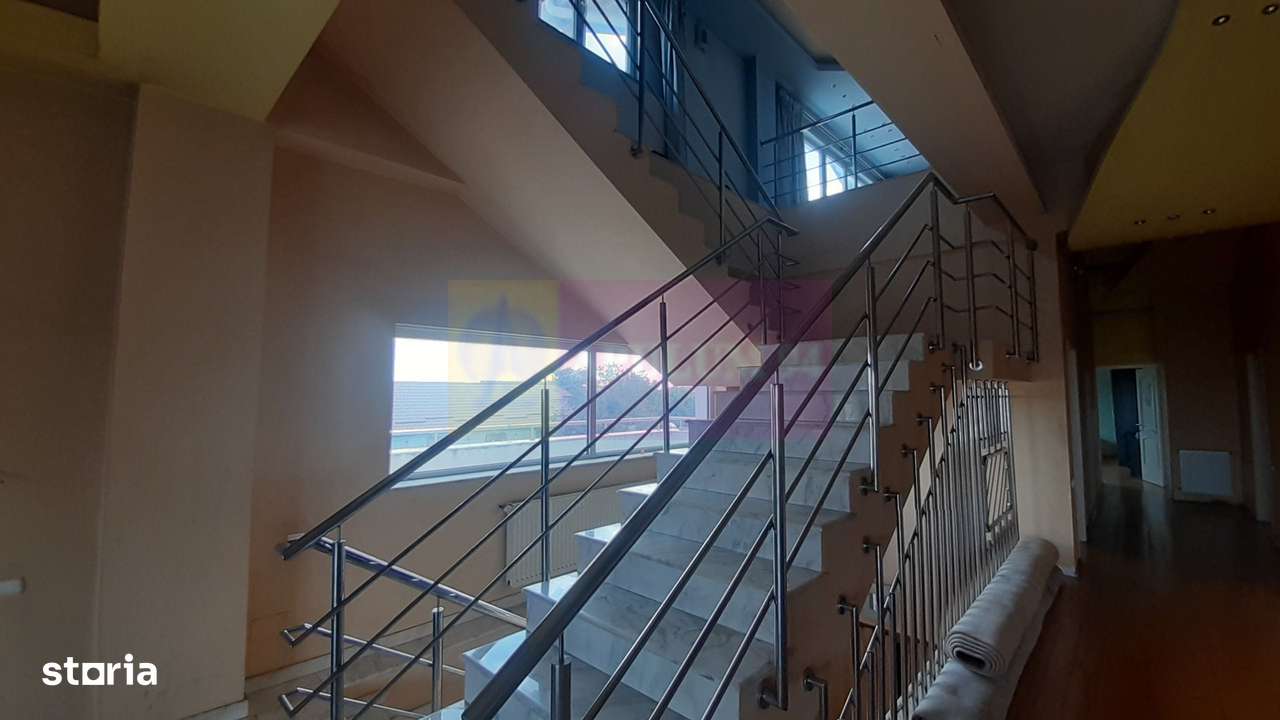 Vilă Mare în Voluntari - Imagine principală: 4/20