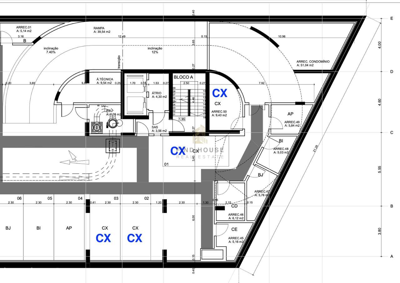 Penthouse T3 com terraço e 3 lugares de garagem na Alameda dos Oceanos-48