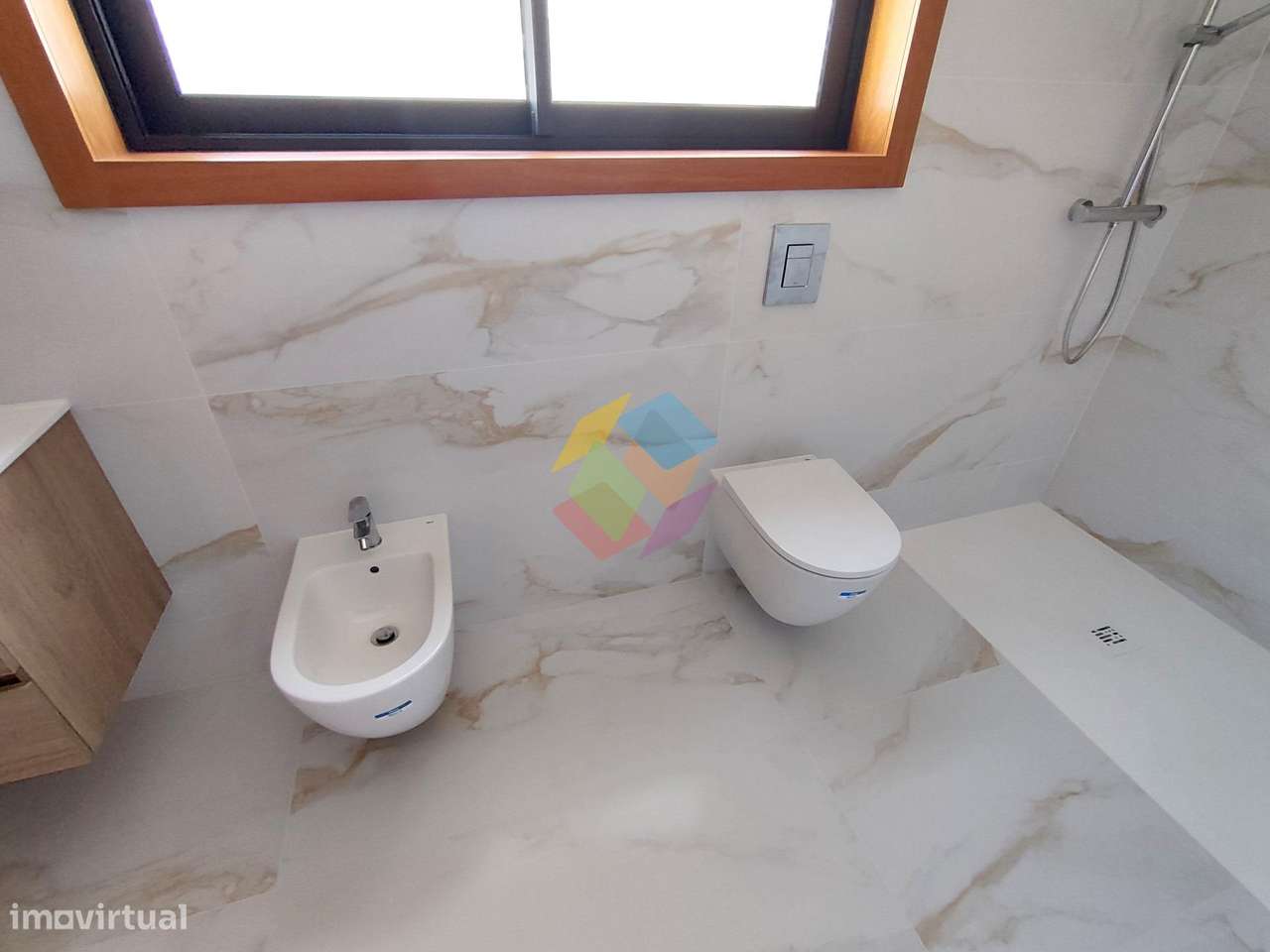 Magnífica Moradia T3 +1 em Stª. Maria da Feira-34