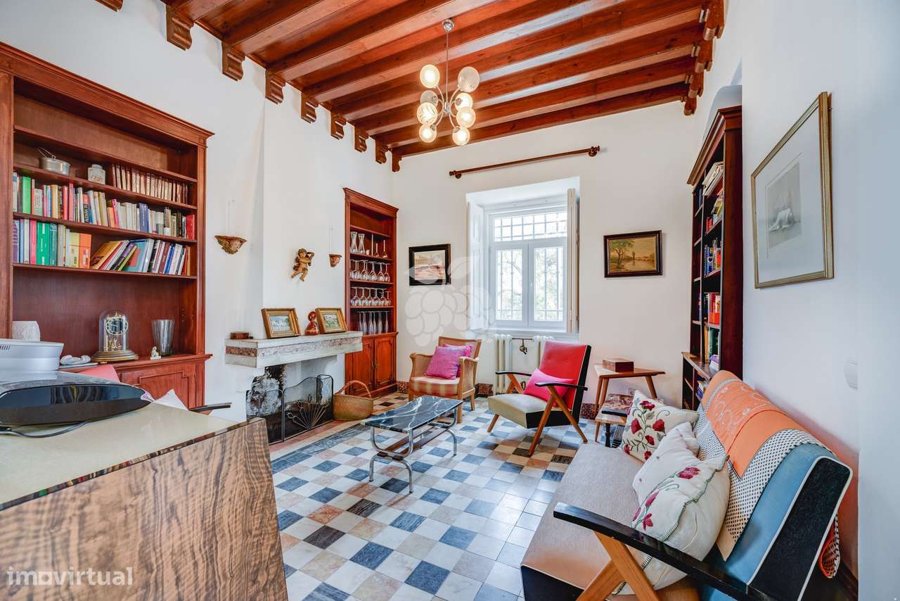 Moradia histórica T6  em Sintra com jardim, piscina e garagem-6