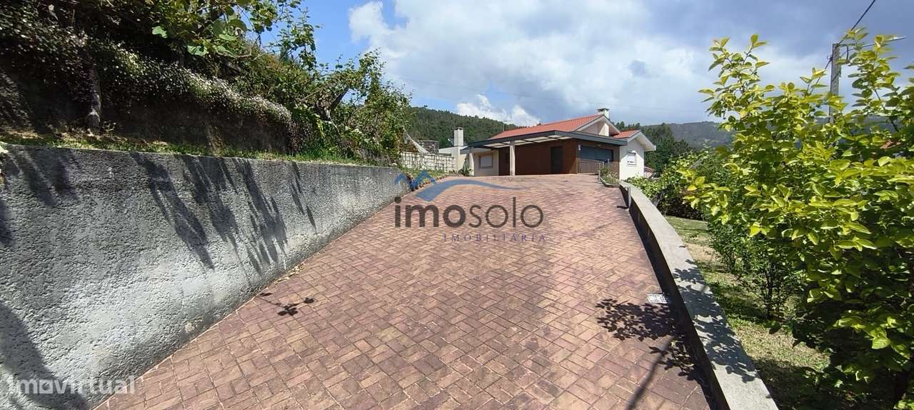 Moradia T4 de Luxo  em Dornelas-34
