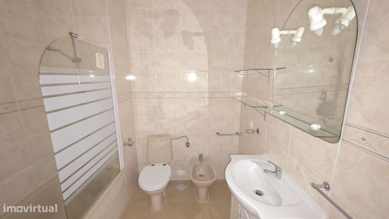 Apartamento T1+1 Vila Verde-Felgueiras-1