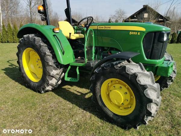 John Deere 5055E - 3