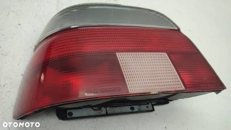 LAMPA TYŁ LEWA BMW E39 SEDAN EUROPA 1998 - 2