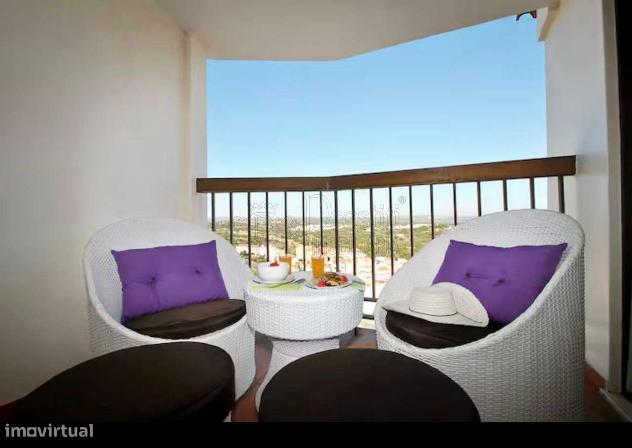 T4 no Algarve com Piscina Privativa e Vista Mar-27