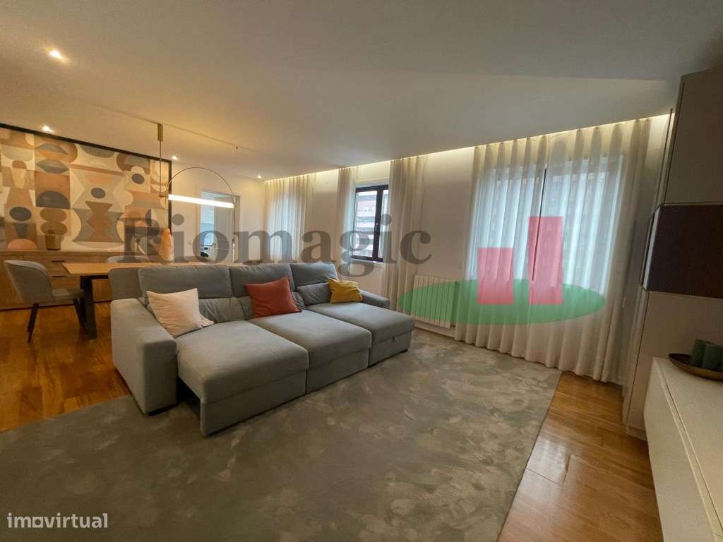 Apartamento T3 Mobilado no Condomínio Green Park em Lisboa - 2 Esta... - Grande imagem: 3/30