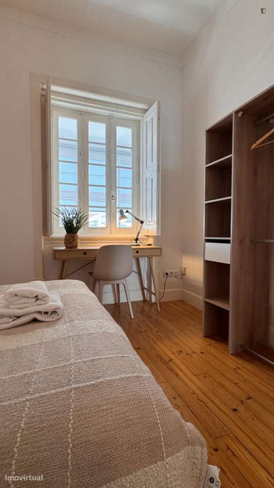 Quarto - localizado em Montes Claros Coimbra - Grande imagem: 5/7