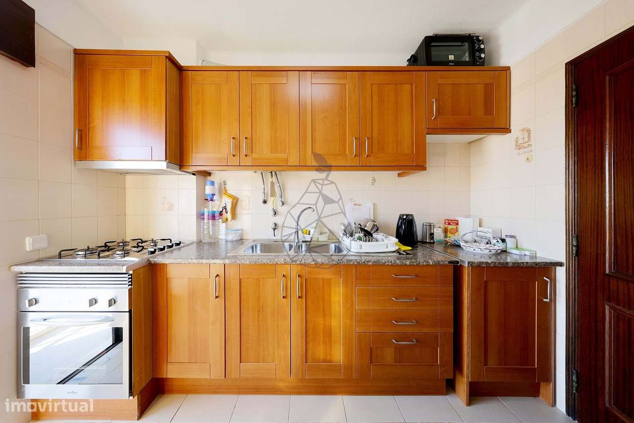 Apartamento T2 virado a Sul , com Garagem na Vila Rosa - Portimão-4