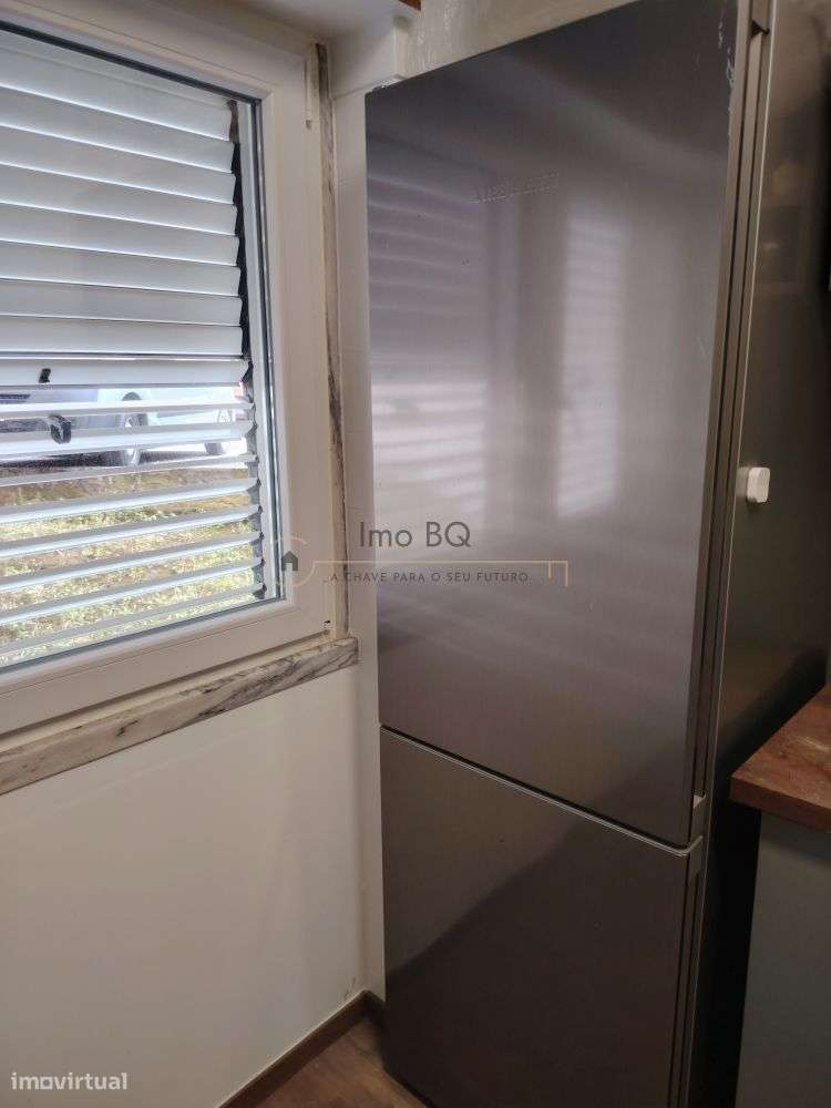 Apartamento T2 Renovado - Venteira-14