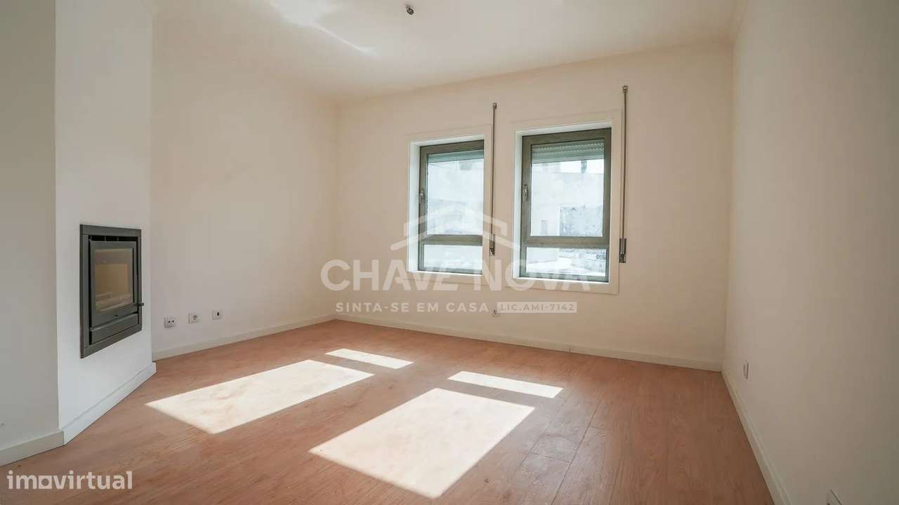 Apartamento T2 com Terraço e Garagem em Melres - Grande imagem: 3/17
