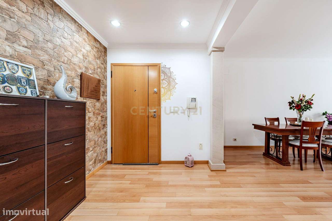 Apartamento T3 com excelente exposição solar-8