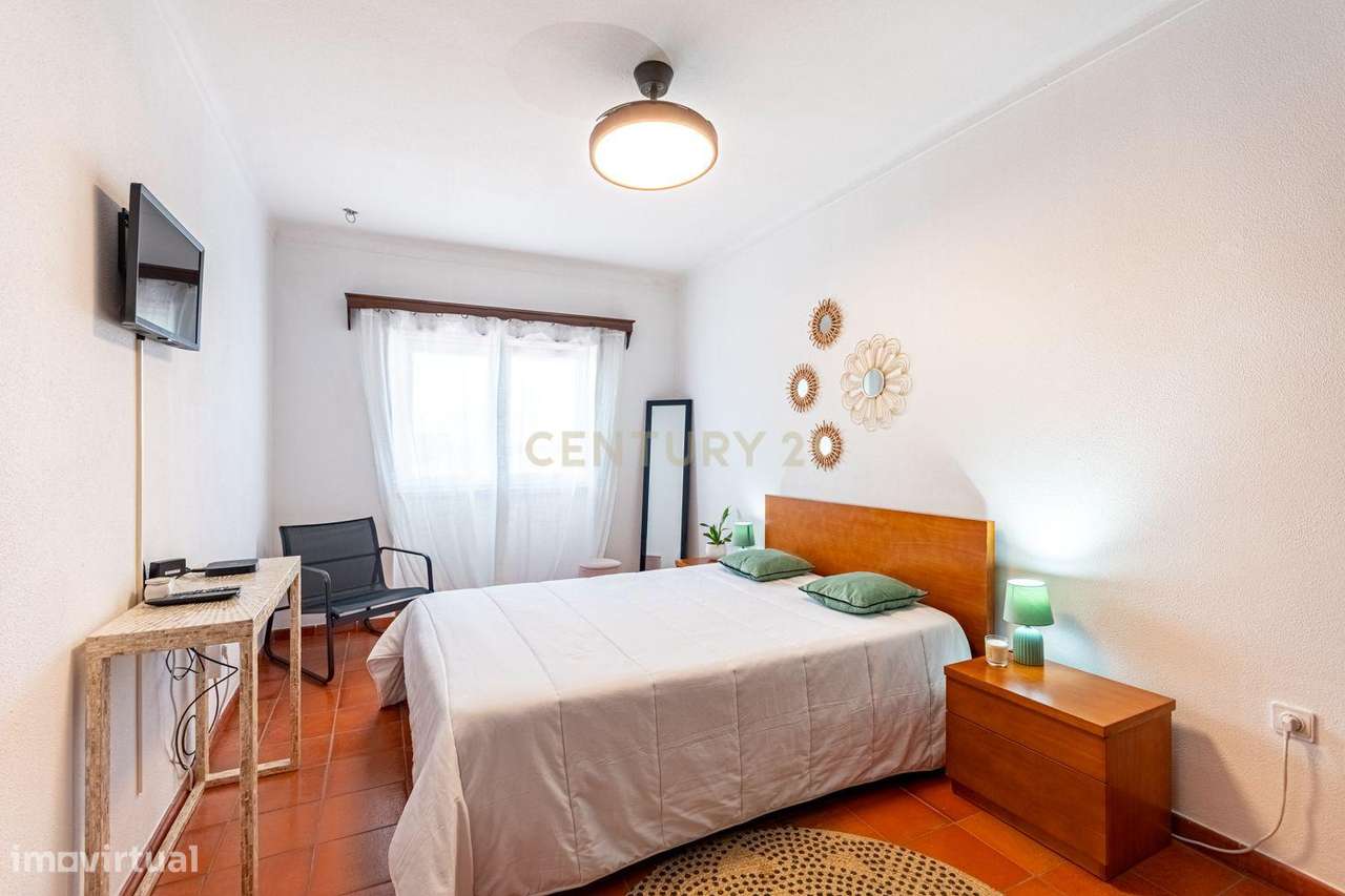 Apartamento T3 com Vista Panorâmica no Montijo-7