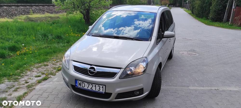 Opel Zafira - 3