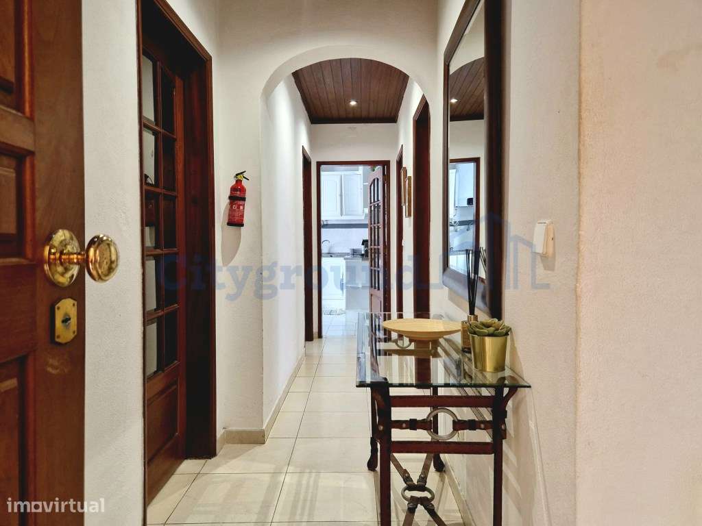 Apartamento T2+1 no centro de Moscavide-2