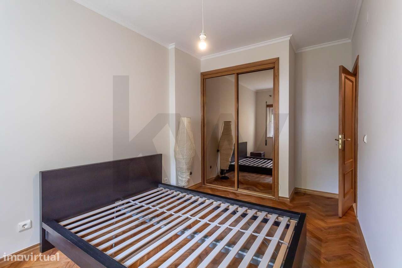 Apartamento T2 Espaçoso com Garagem e Arrecadação – Quinta das Amoreir-15