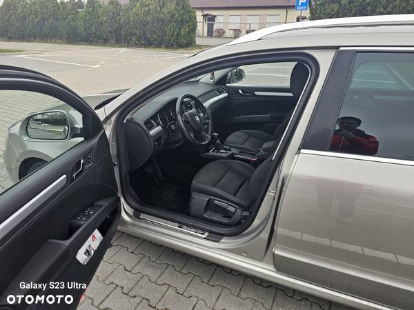 Skoda Superb 2.0 TDI 4x4 Ambition DSG - 10