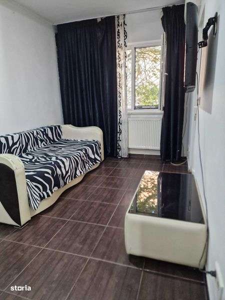 Vand garsoniera cu gaze