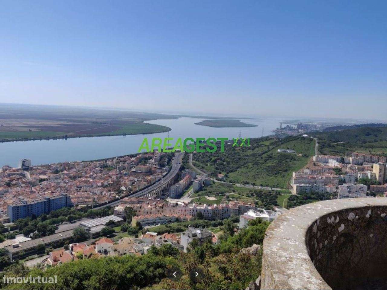 Loja com rendimento no Centro de Vila Franca de Xira-13