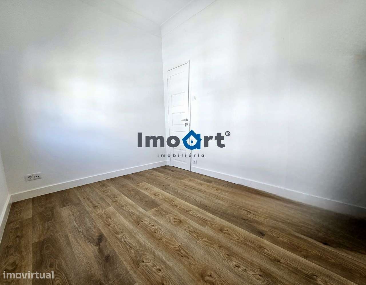 Fantástica moradia Bi-familiar em Ramalde, Porto!!!-13