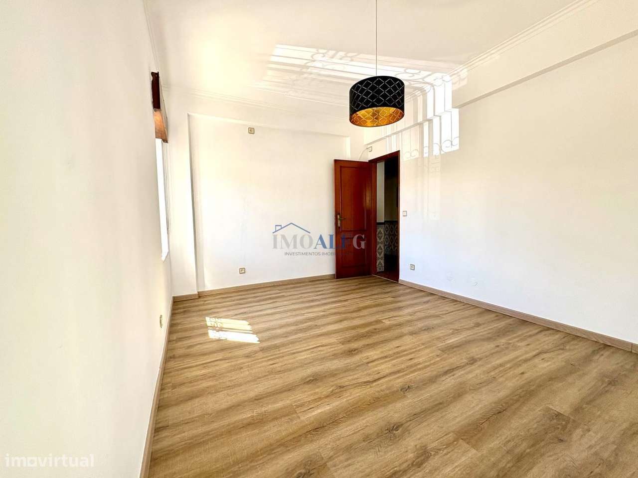 Apartamento T2 na Arrentela- Seixal, junto a transportes-14