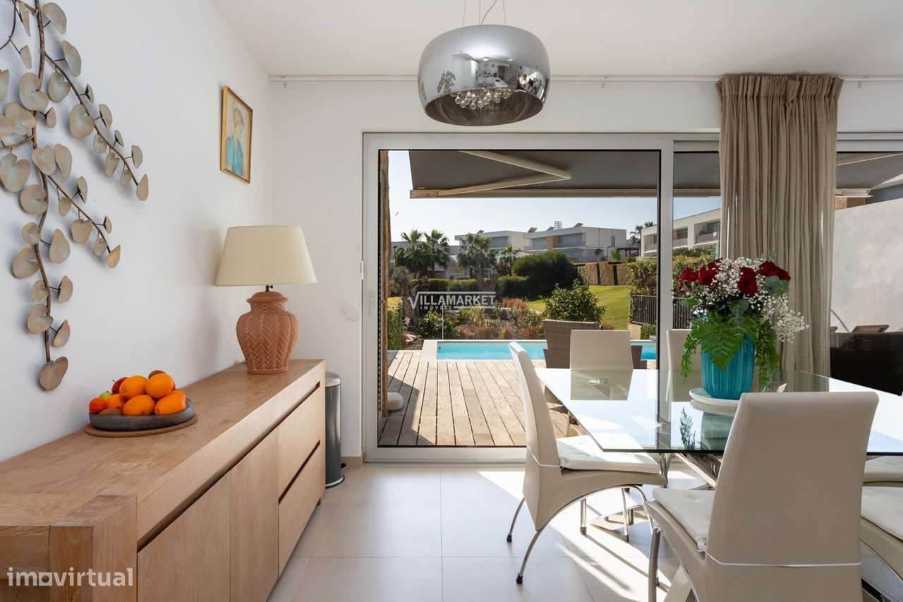 LUXUOSA VILLA V3 + 1 COM PISCINA E GARAGEM PRIVATIVA SITUADA NA CORREE-7