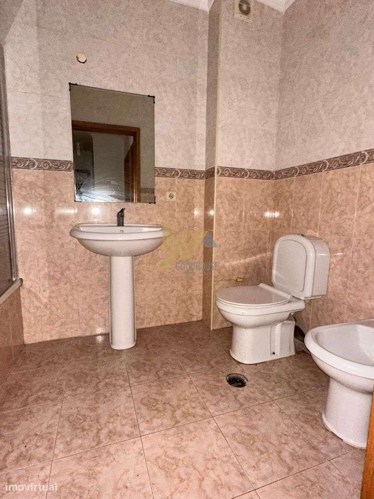 Apartamento T3 com terraço-6