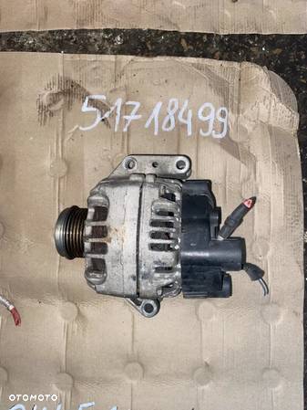 Alternator Fiat Panda II Doblo 1.3 JTD 51718499 - 1