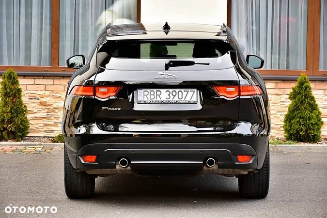 Jaguar F-Pace 2.0 i4D AWD R-Sport - 14