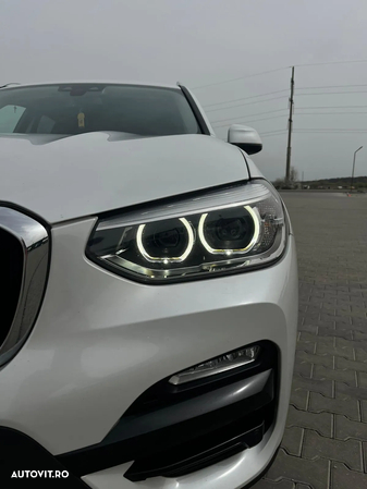 BMW X3 xDrive20d Aut. - 10