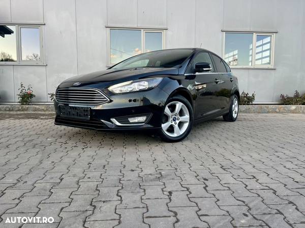 Ford Focus 1.6 TDCi DPF Start-Stopp-System SYNC Edition - 39