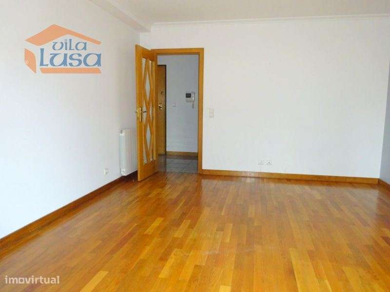 T1 Centro de Valadares cozinha equipada garagem individual - Grande imagem: 2/11