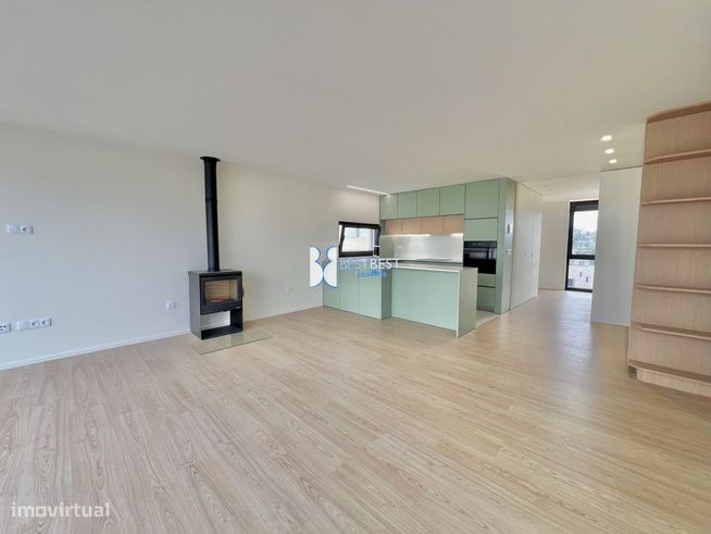 MORADIA INDIVIDUAL DE LUXO T3, DUAS SUITES, NOVA, CONCLUIDA,NA TROFA-6