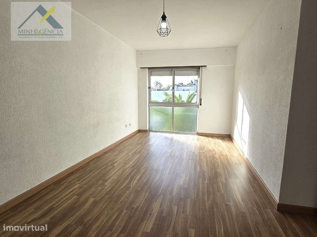 Apartamento T2 na Quinta de St. António em Setúbal-1