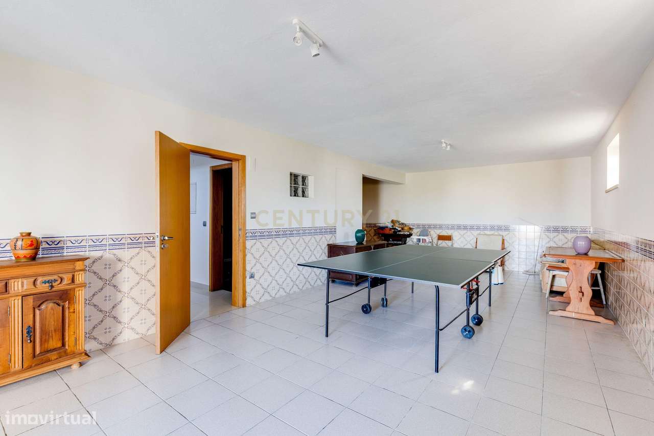 Luxuosa Moradia T 5 com Vista Panorâmica em São Simão de Litém, Pombal-8