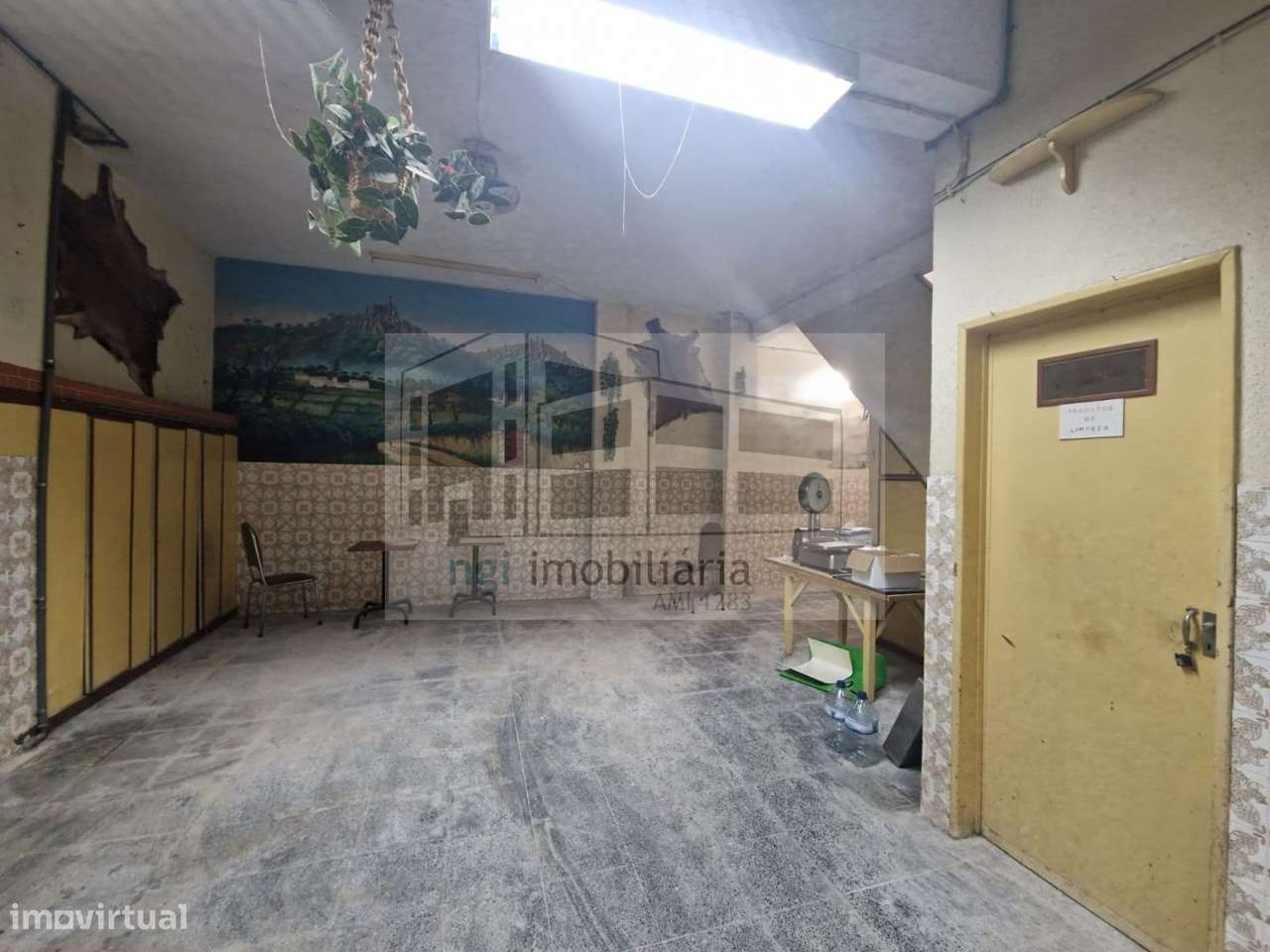 Espaço/armazem para arrendamento no Cacém - Grande imagem: 2/17