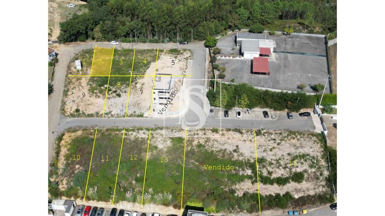 Terreno em Foz do Sousa – construa a sua casa de sonho num local tranq - Grande imagem: 3/17