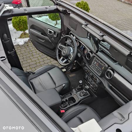 Jeep Wrangler Unlimited GME 2.0 Turbo Sahara - 17