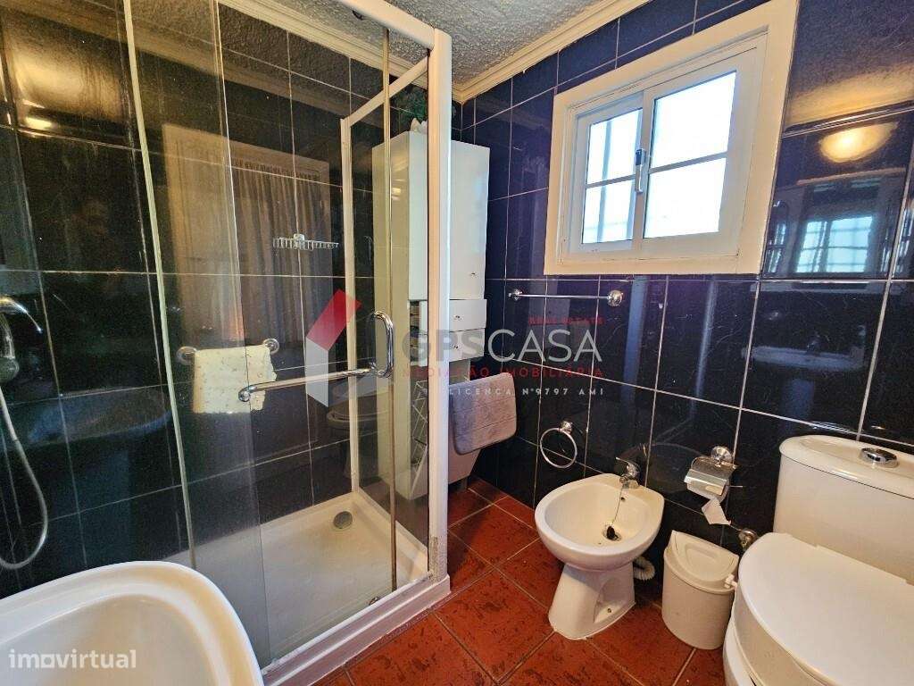 Moradia T4 em Prédio Misto – Fonte do Bastardo-21