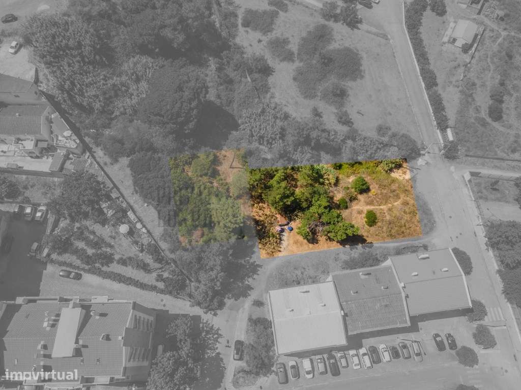 Loteamento de 3 Prédios Sobreda Projeto para 18 Fogos - Grande imagem: 3/17