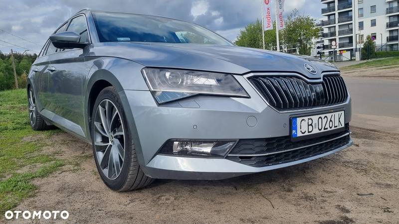 Skoda Superb 2.0 TDI L&K DSG - 11