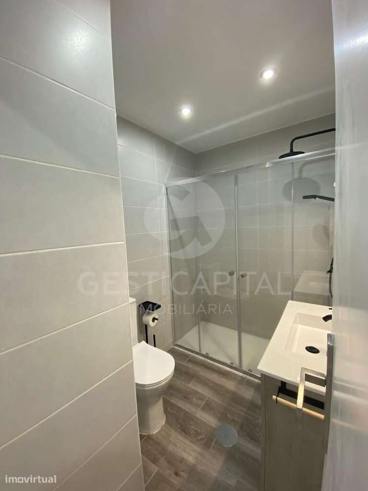 Apartamento T3 com lugar de garagem no centro do Marco de Canaveses-18