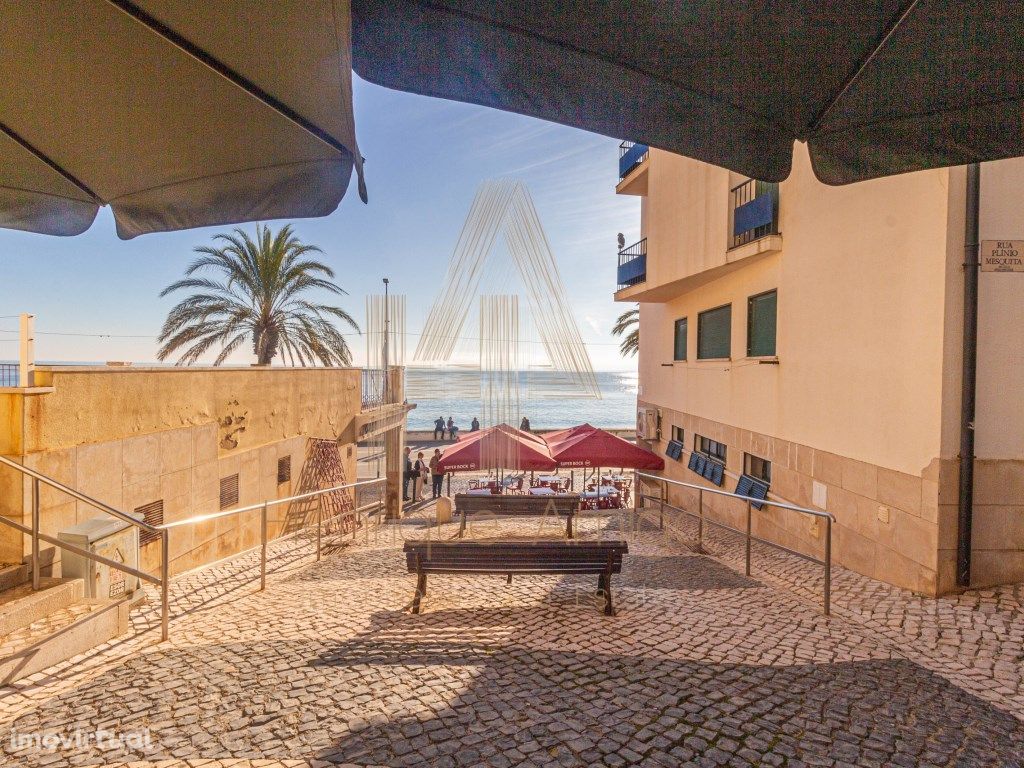 Restaurante de luxo em frente à praia